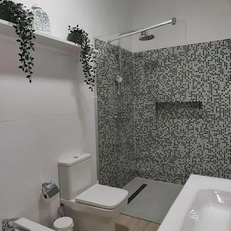 아파트 House 2 *