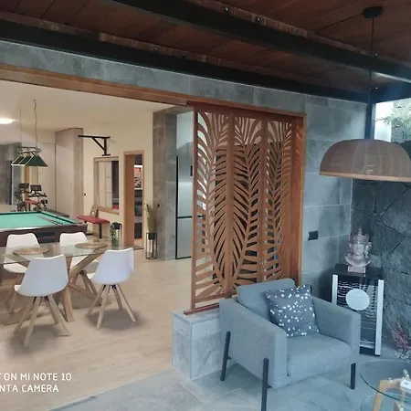 House 2 アパート