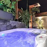 House 2 تياس