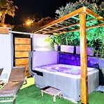 House 2 تياس